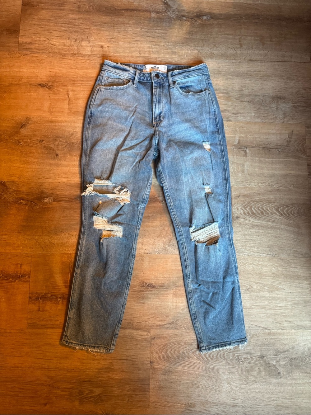 Hollister Light Blue Curvy High-Rise Mom Ripped Jeans